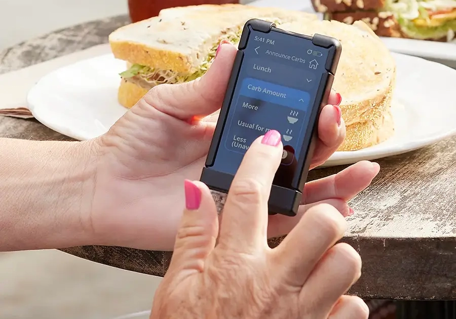 womans-hand-interacting-with-color-ilet-at-lunch